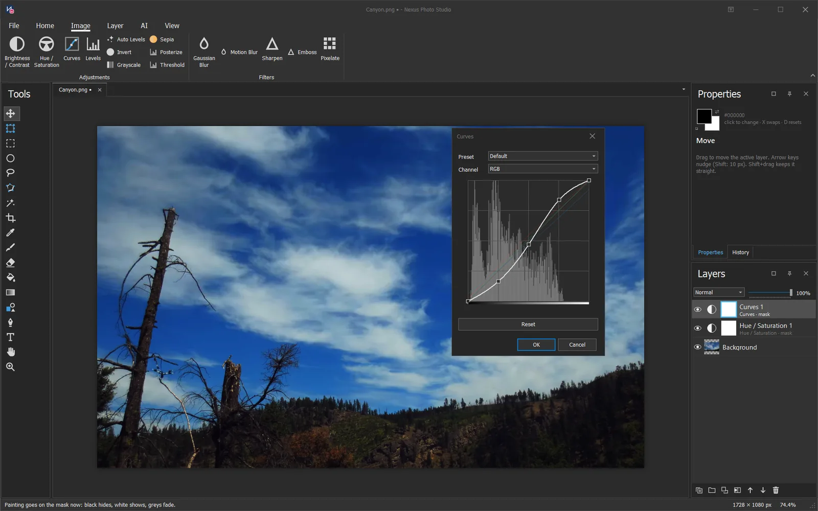 Photo Studio กำลังปรับรูปด้วย Curves พร้อมแผง Layers